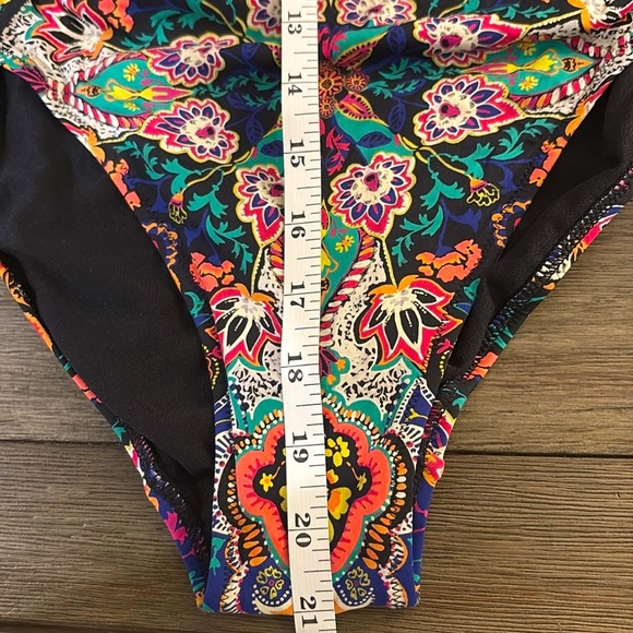 NWT [Johnny Was] Hannah Ruched One-Piece Printed Swimsuit Women’s Size XS - Picture 10 of 16
